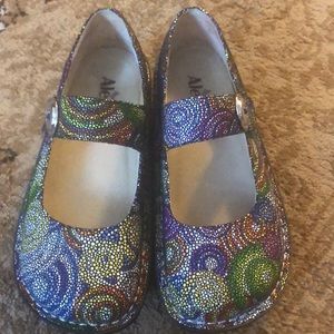 Alegria size 37